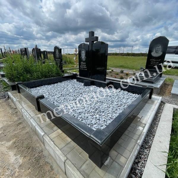 Благоустрій могил