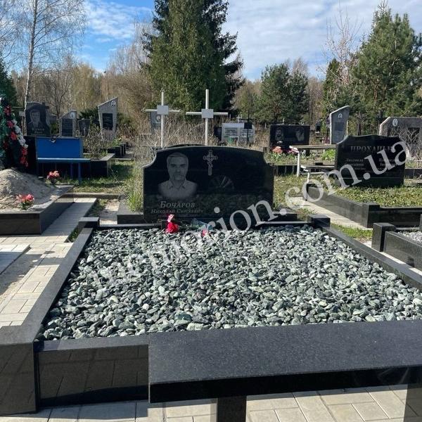 Благоустрій могил
