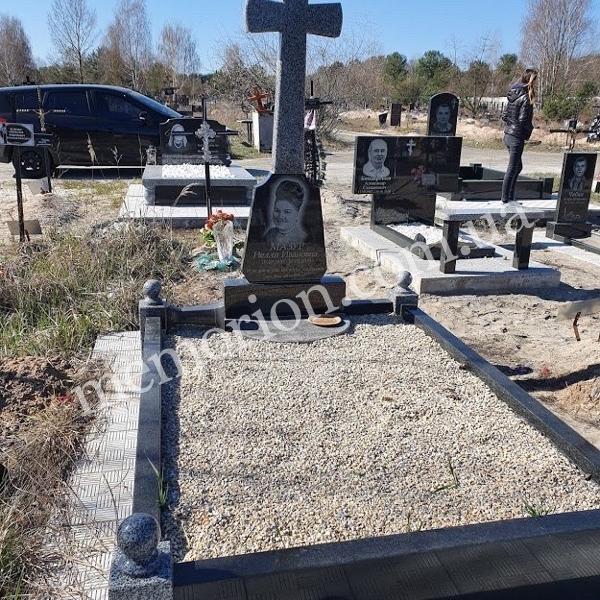 Одинарні памʼятники