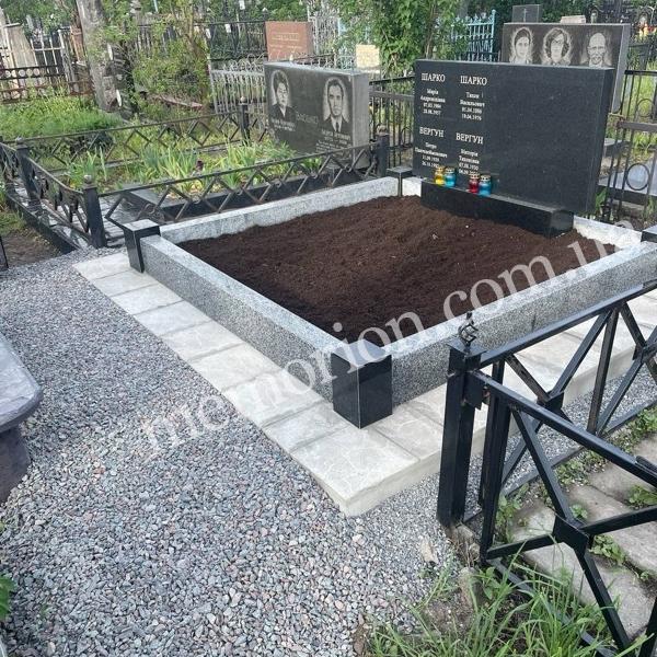 Подвійні пам’ятники