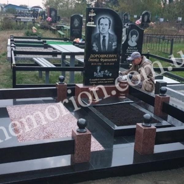 Подвійні пам’ятники